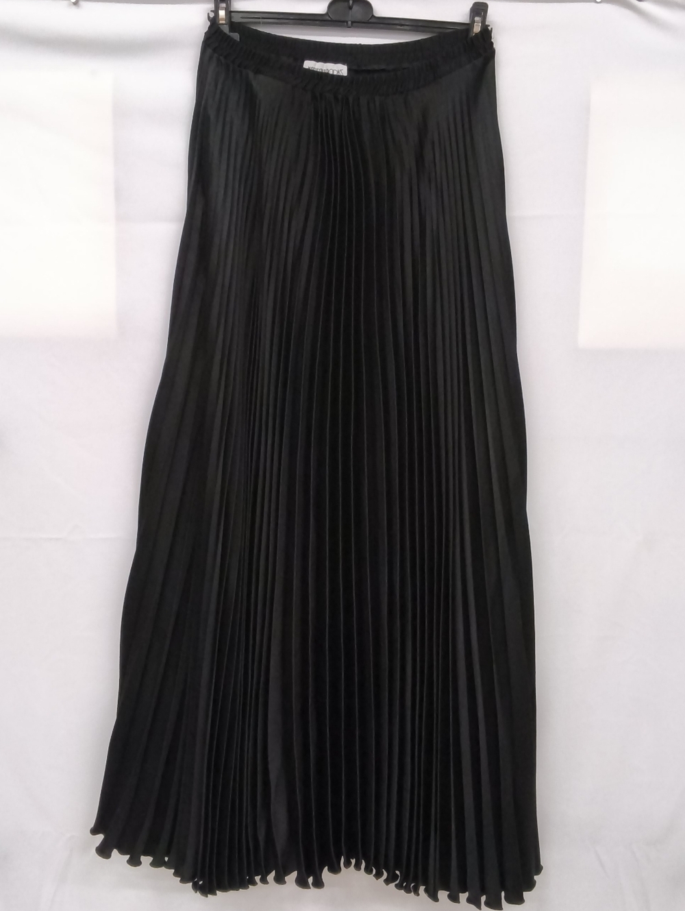 Vintage Marilyn Brooks Black Satin Pleated Maxi Skirt - Elastic Waist